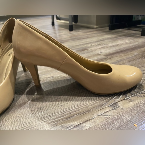 ✨MOVING SALE✨ Comfort plus by Predictions Heels Size 7 1/2W - Picture 7 of 7